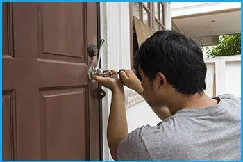 Lock Locksmith Services Astoria, NY 718-489-9786 - 16-emergency-locksmith-opening